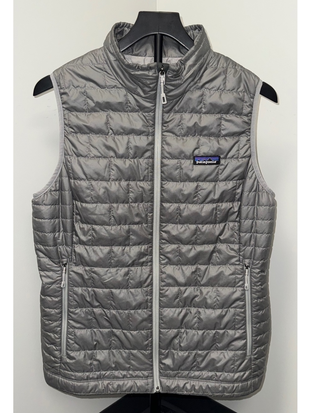 Patagonia Women’s Size Large Nano Puff Vest Feather Grey Gray Full Zip Jacket!